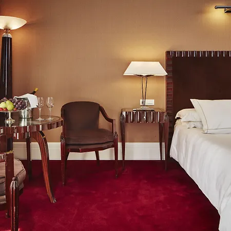 Lord Byron - Small Luxury Of The World 5*