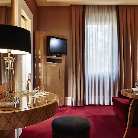 Hotel Lord Byron - Small Luxury Of The World