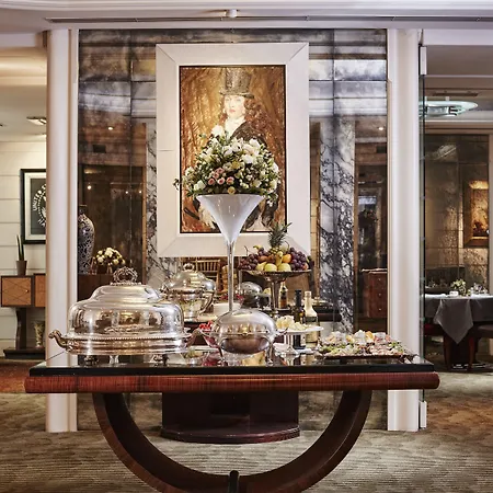 Lord Byron - Small Luxury Of The World 5*