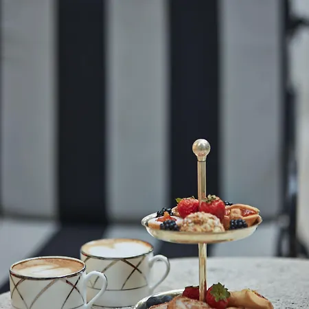 Lord Byron - Small Luxury Of The World