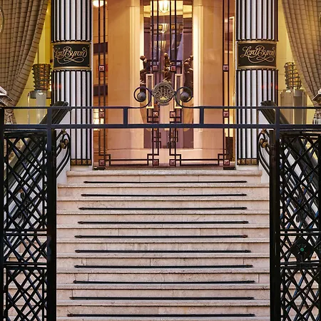 Lord Byron - Small Luxury Of The World 5* Rome