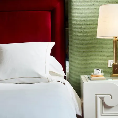 Lord Byron - Small Luxury Of The World 5* Rome